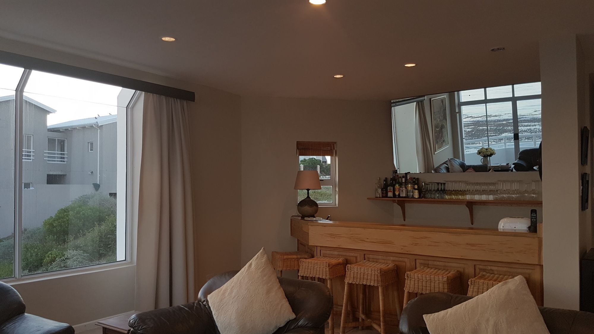 Beaumonte Guesthouse Херманус Екстериор снимка